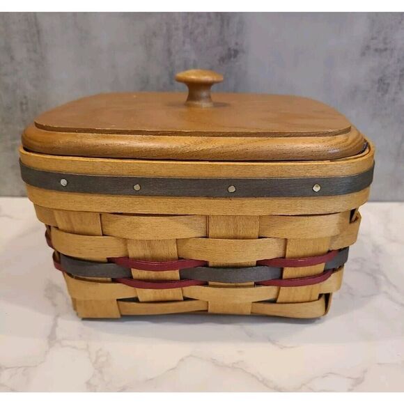 American Traditions Basket, 1998 Colorful removable Cloth liner, and Lid 8"x5" - Picture 1 of 9
